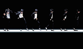 Michael-Jackson-Moonwalk-moonwalk-9352413-1108-733.jpg